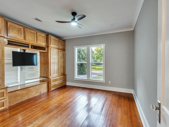 4517 Park Drive, Houston TX 77023