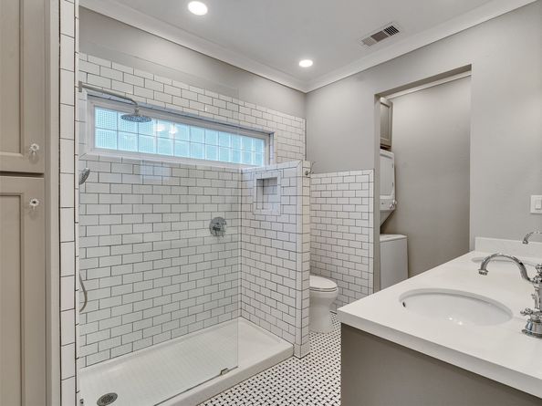 4517 Park Drive, Houston TX 77023