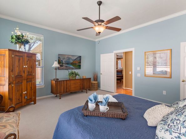 162 E Northcastle Circle, The Woodlands TX 77384