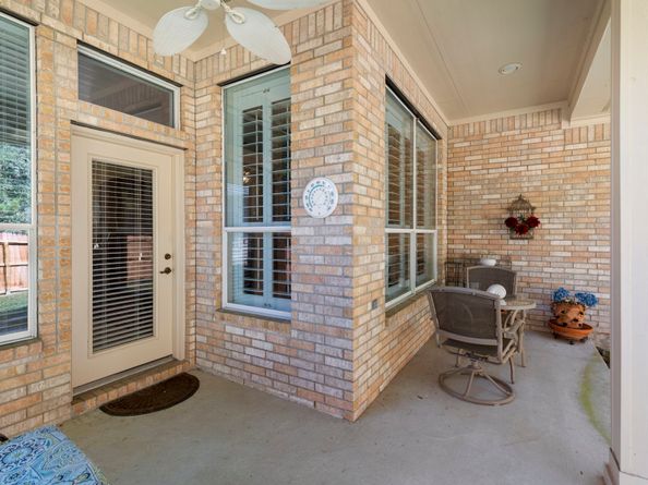 162 E Northcastle Circle, The Woodlands TX 77384