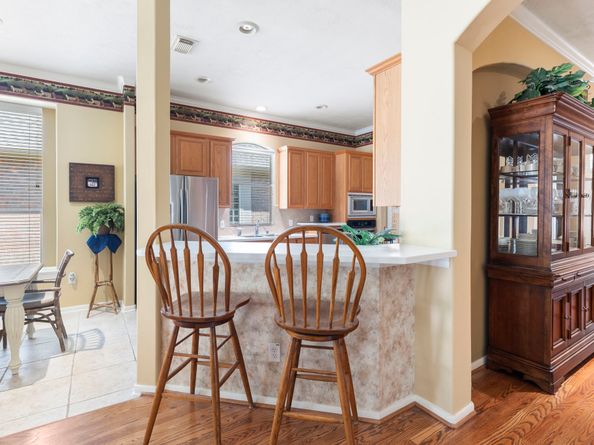 162 E Northcastle Circle, The Woodlands TX 77384