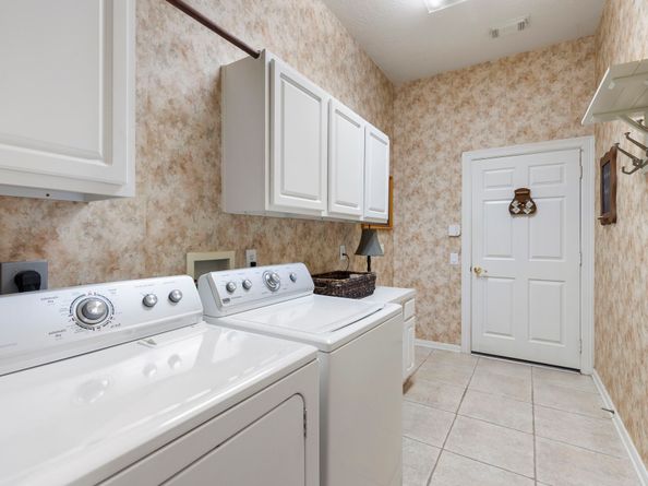 162 E Northcastle Circle, The Woodlands TX 77384