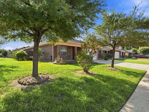 8526 Vista Oaks Manor, Houston TX 77028