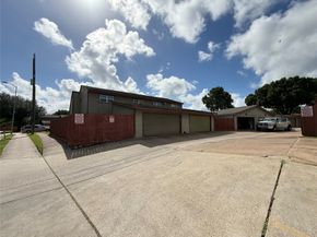 7943 W Airport Boulevard, Houston TX 77071