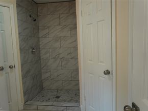 8207 Misty Ridge Lane, Houston TX 77071
