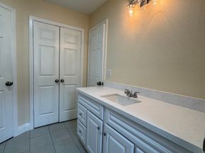 8207 Misty Ridge Lane, Houston TX 77071