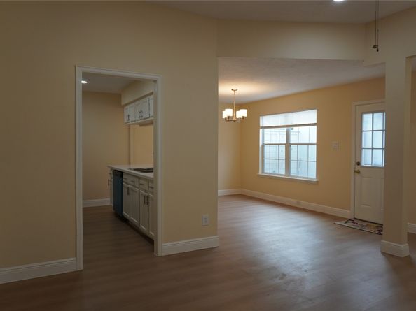 8207 Misty Ridge Lane, Houston TX 77071