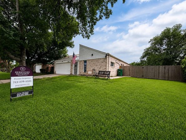 6402 Ludington Drive, Houston TX 77035