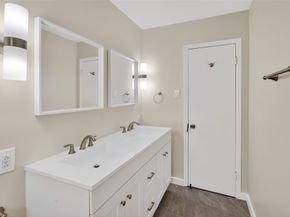 5502 Effingham Drive, Houston TX 77035