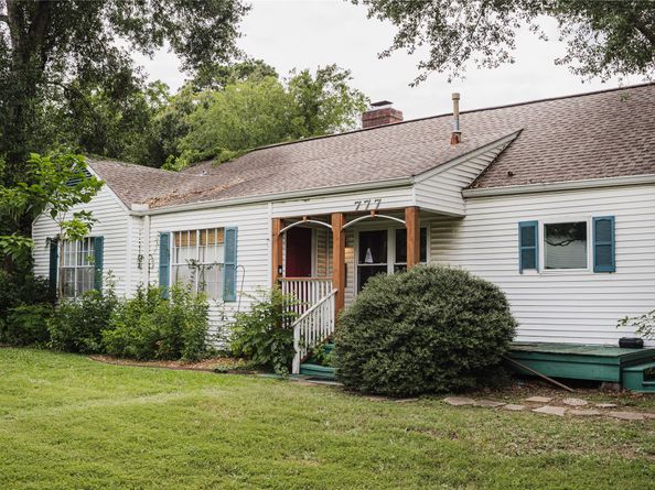 777 Sue Barnett Drive, Houston TX 77018