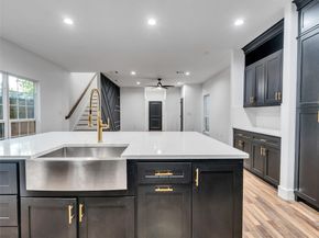 237 Hahlo Street, Houston TX 77020