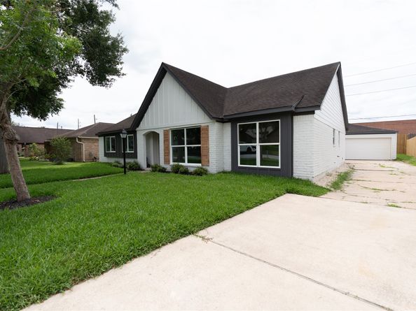 4531 Hickory Downs Drive, Houston TX 77084