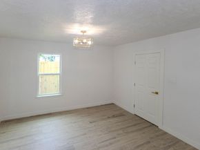 7912 Ford Street, Houston TX 77012