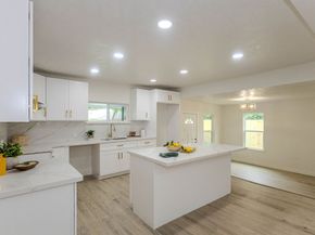 7912 Ford Street, Houston TX 77012