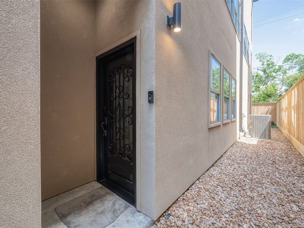 5510 Bosque Street, Houston TX 77056