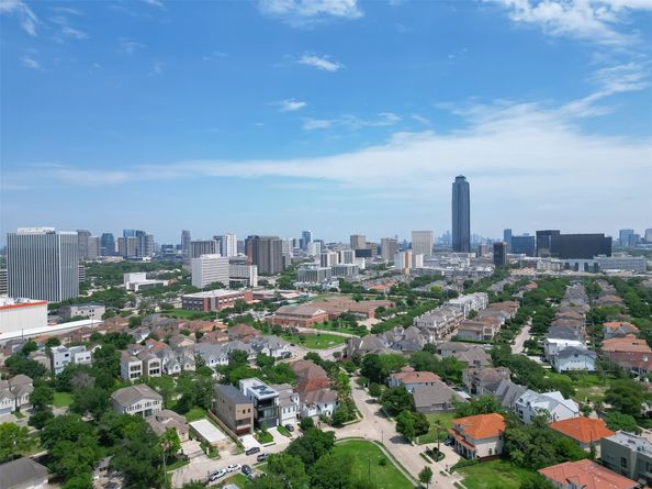 5510 Bosque Street, Houston TX 77056