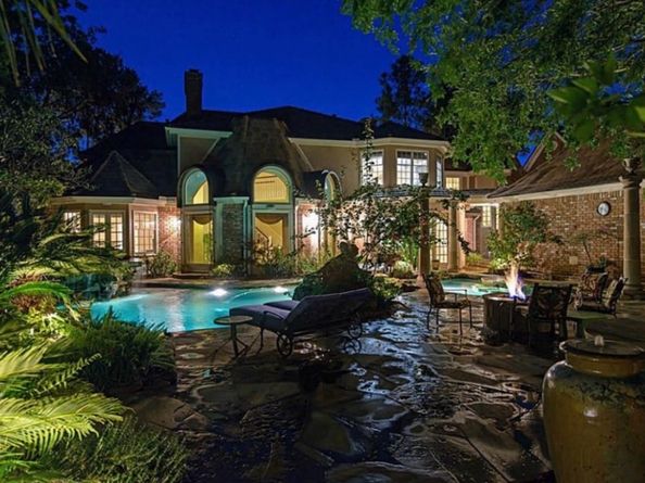 2819 Cedar Woods Place, Houston TX 77068