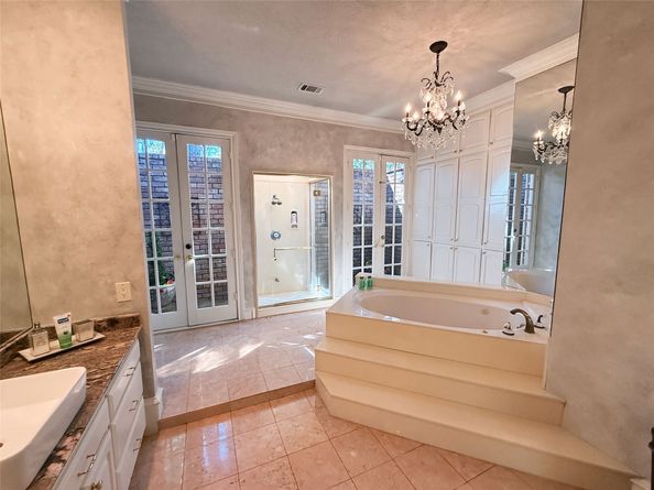 2819 Cedar Woods Place, Houston TX 77068
