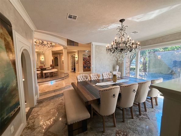 2819 Cedar Woods Place, Houston TX 77068