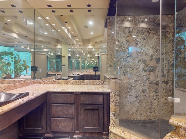 24 Autumn Crescent, The Woodlands TX 77381