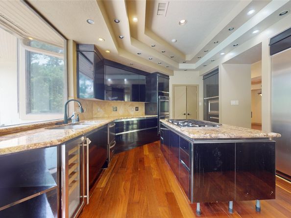 24 Autumn Crescent, The Woodlands TX 77381