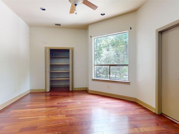 24 Autumn Crescent, The Woodlands TX 77381