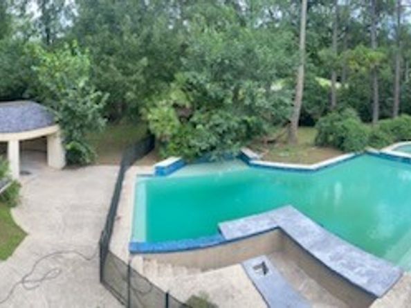 24 Autumn Crescent, The Woodlands TX 77381