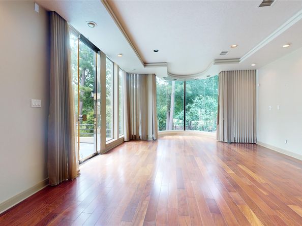 24 Autumn Crescent, The Woodlands TX 77381