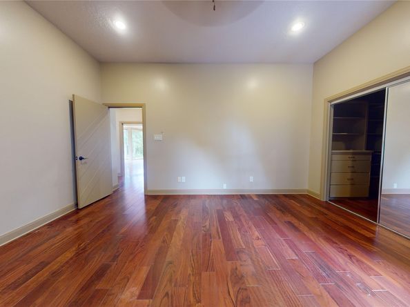 24 Autumn Crescent, The Woodlands TX 77381