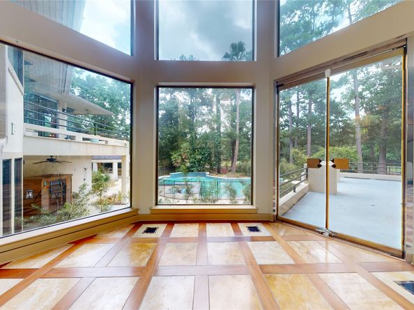 24 Autumn Crescent, The Woodlands TX 77381