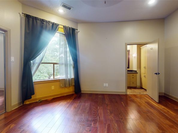 24 Autumn Crescent, The Woodlands TX 77381