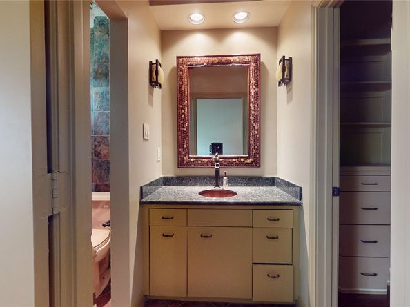 24 Autumn Crescent, The Woodlands TX 77381