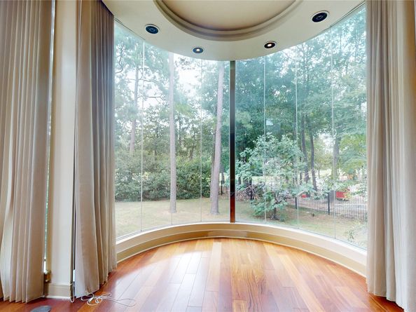 24 Autumn Crescent, The Woodlands TX 77381