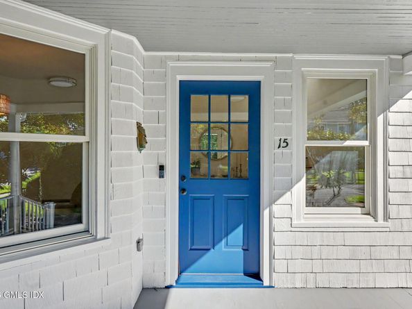 15 Shorelands Place, Old Greenwich CT 06870