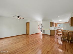 83 Columbus Place A, Stamford CT 06907