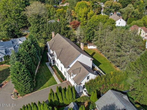 14 Bradbury Place, Riverside CT 06878