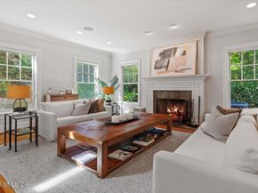 14 Bradbury Place, Riverside CT 06878