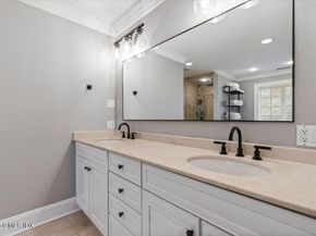 14 Bradbury Place, Riverside CT 06878