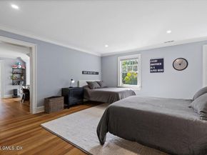 14 Bradbury Place, Riverside CT 06878