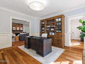 14 Bradbury Place, Riverside CT 06878