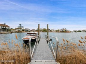 4 Little Cove Lane, Old Greenwich CT 06870