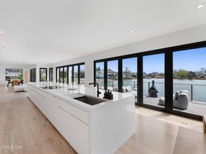 4 Little Cove Lane, Old Greenwich CT 06870