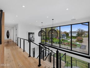 4 Little Cove Lane, Old Greenwich CT 06870