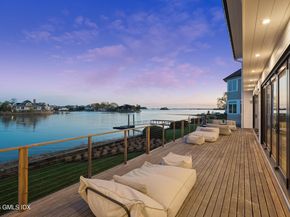 4 Little Cove Lane, Old Greenwich CT 06870