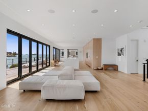 4 Little Cove Lane, Old Greenwich CT 06870