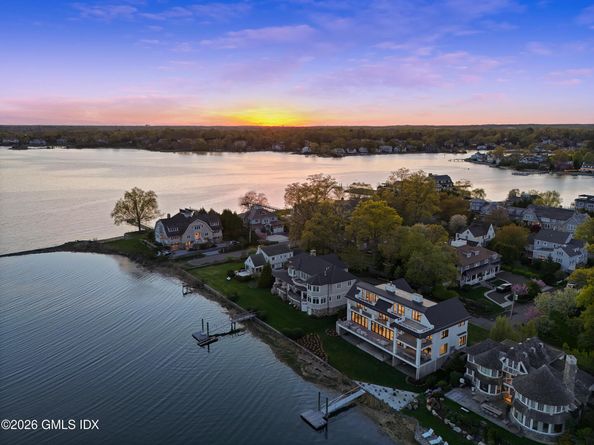 4 Little Cove Lane, Old Greenwich CT 06870