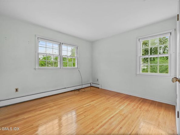 137 Shore Road, Old Greenwich CT 06870