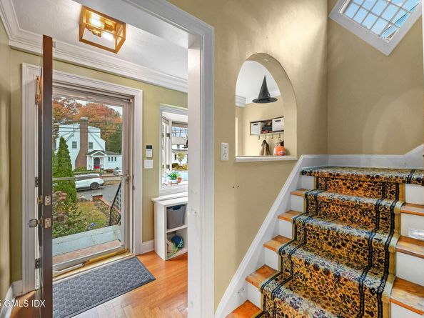 34 Bradley Place, Stamford CT 06905