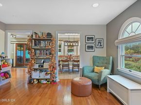 34 Bradley Place, Stamford CT 06905