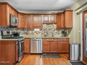 34 Bradley Place, Stamford CT 06905